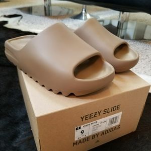 Yeezy Slide Core Color Size 9